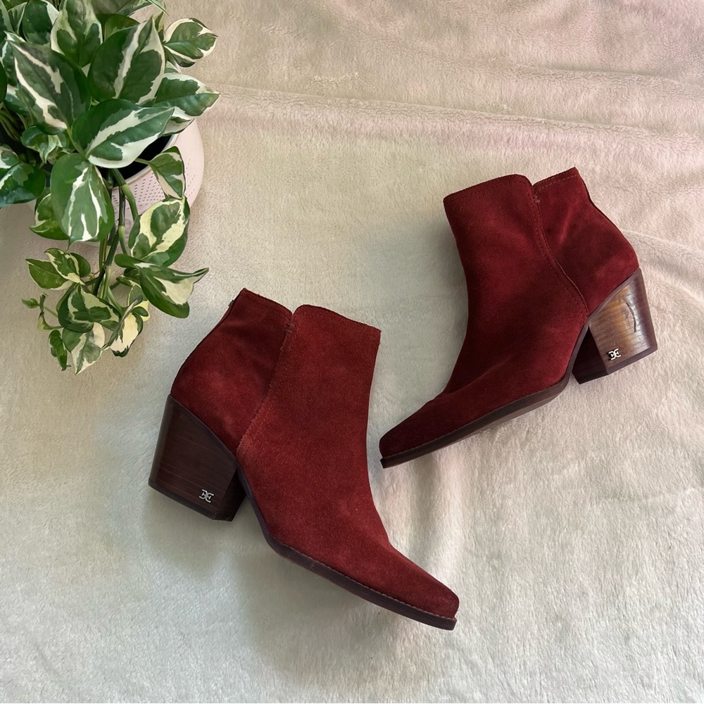 Sam Edelman Welles Bootie In Spiced Mahogany Suede